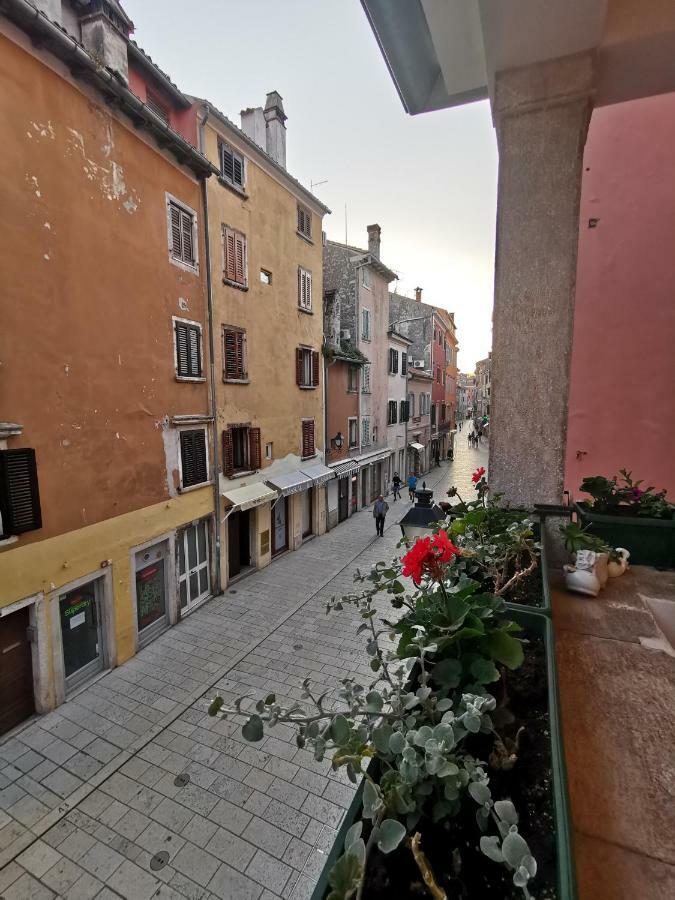 Apartments Carera 42 Rovinj Bagian luar foto